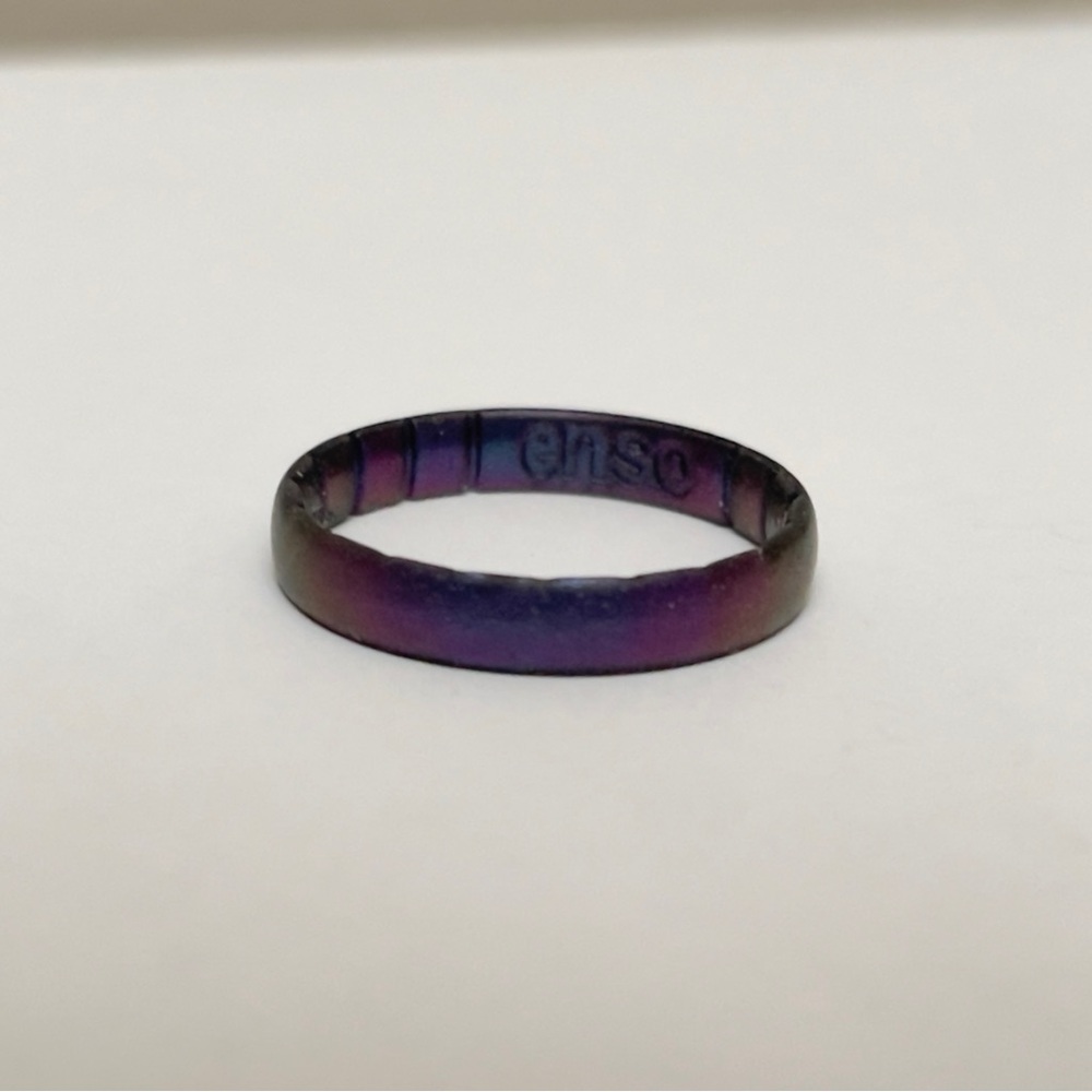 Enso Thin mermaid ring
